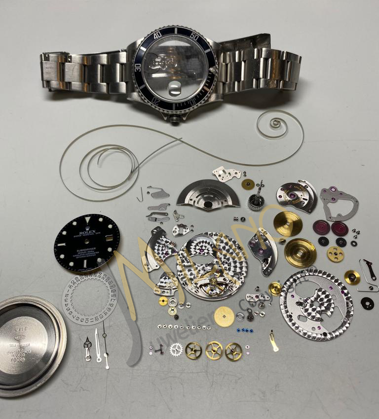 Luxusuhr, Wartung, Reparatur, Uhrmacher, Service, Präzision, Uhrwerk, Ersatzteile, Werkzeuge, Uhrenservice, Uhrenwartung, Luxusuhren-Service, Luxusuhren-Wartung